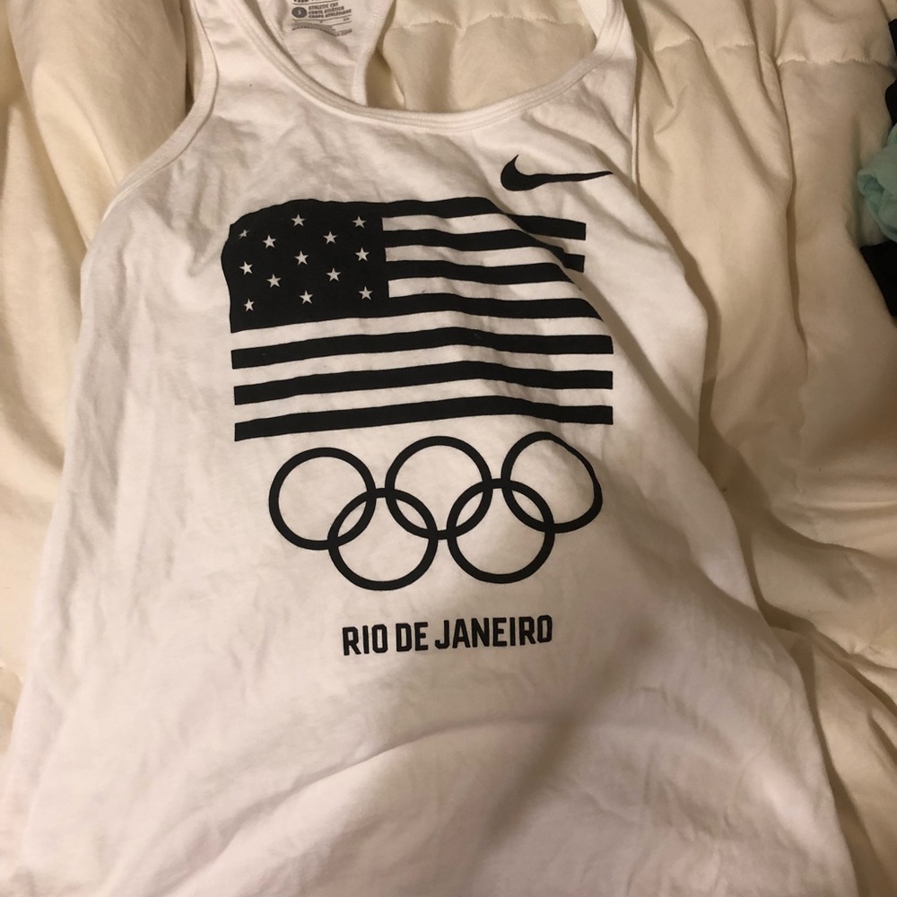 Nike tank top!!